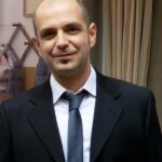 Enzo L.
