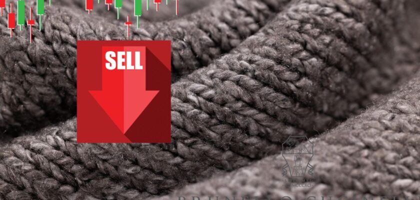 cashmire e logo di Cucinelli