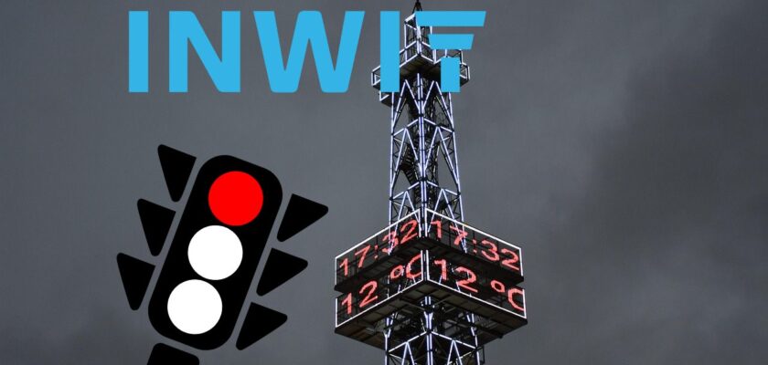 semaforo rosso e antenna delle tlc